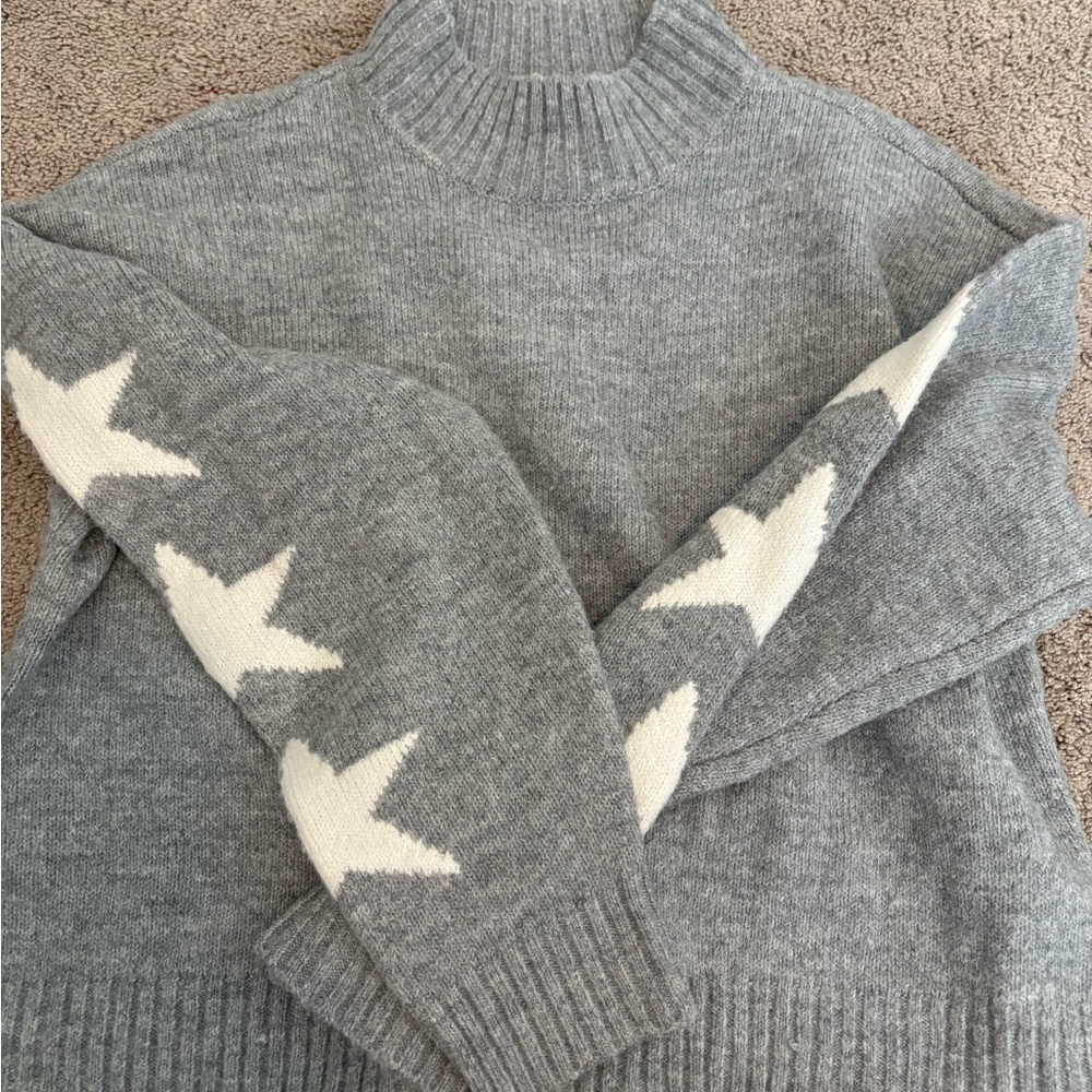 Size medium Ultra Flirt Gray and White Cowl Neck Sweater with Chevron Sleeves